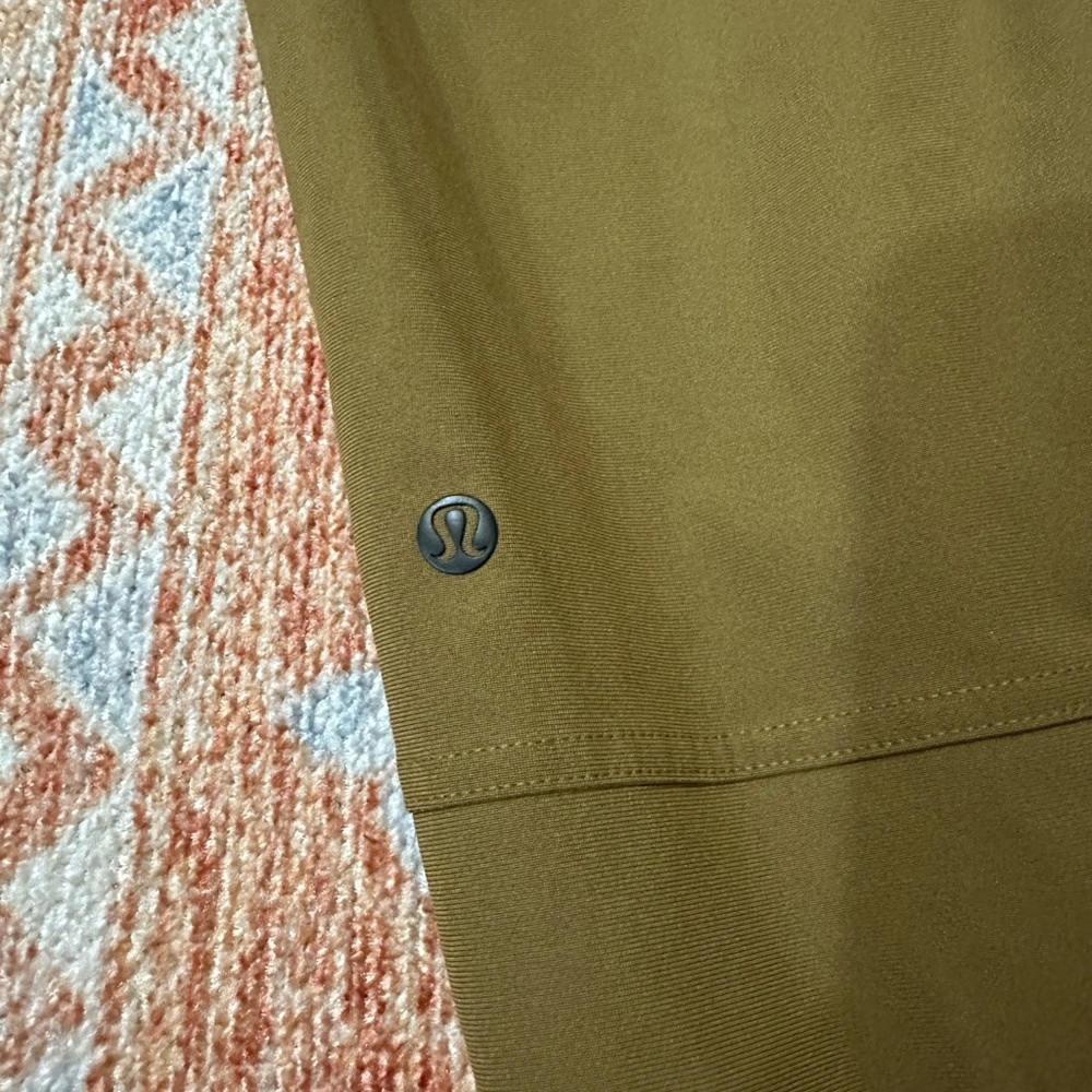 Lululemon ABC Pant Classic *34" in Artifact tan M5335S Warpstreme size 30 waist - Picture 8 of 10
